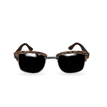 The sunglasses were modeled using polygons and planes, with the arms curved via a bend modifier and surfaces textured to replicate polarized lenses and tortoise shell frames. <div class='container'><iframe class='responsive-iframe' src='http://yago.phoenix.sheridanc.on.ca/P1Stuff%20-%20sunglasses/P1Stuff/Index.html'></iframe></div>