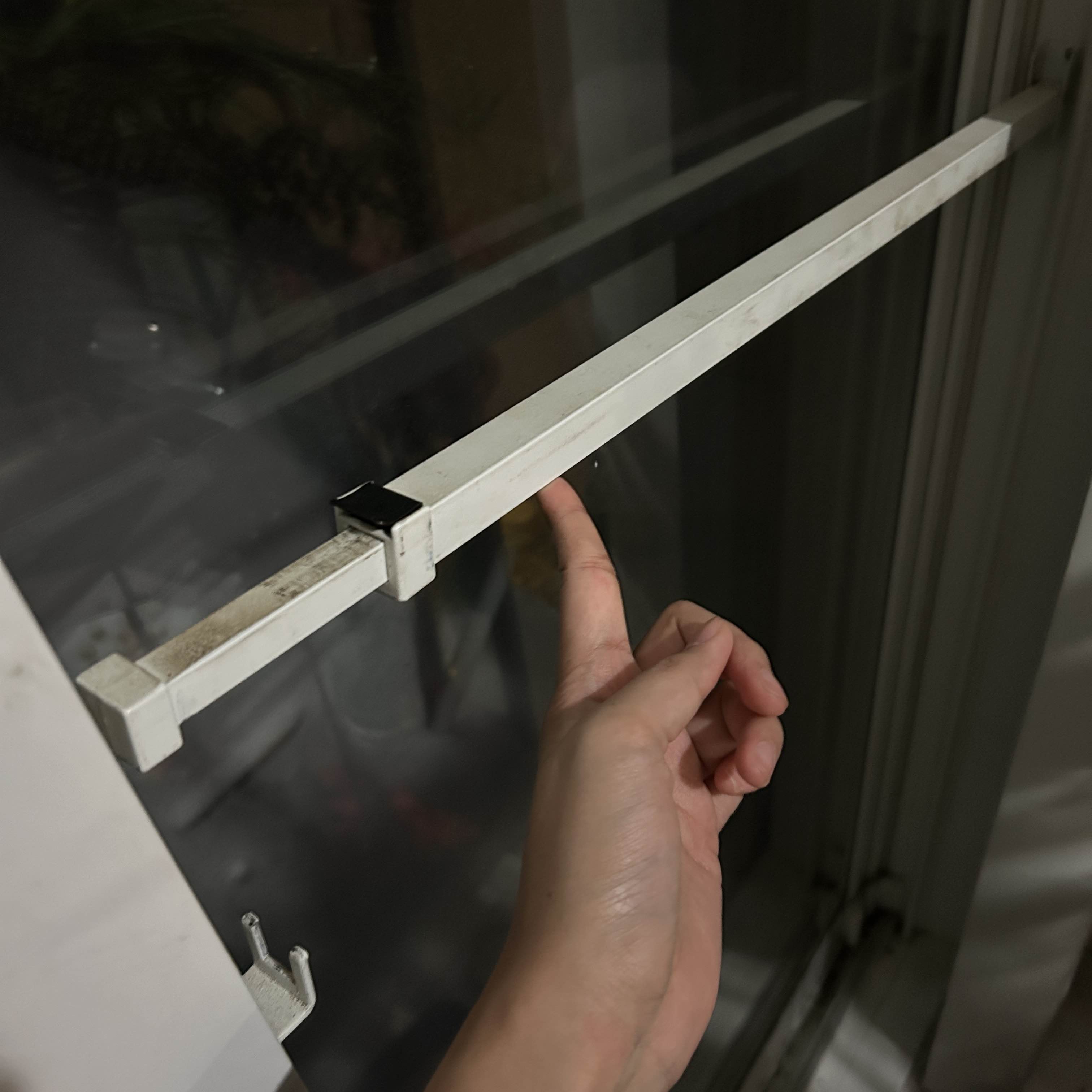 Sliding door lock up